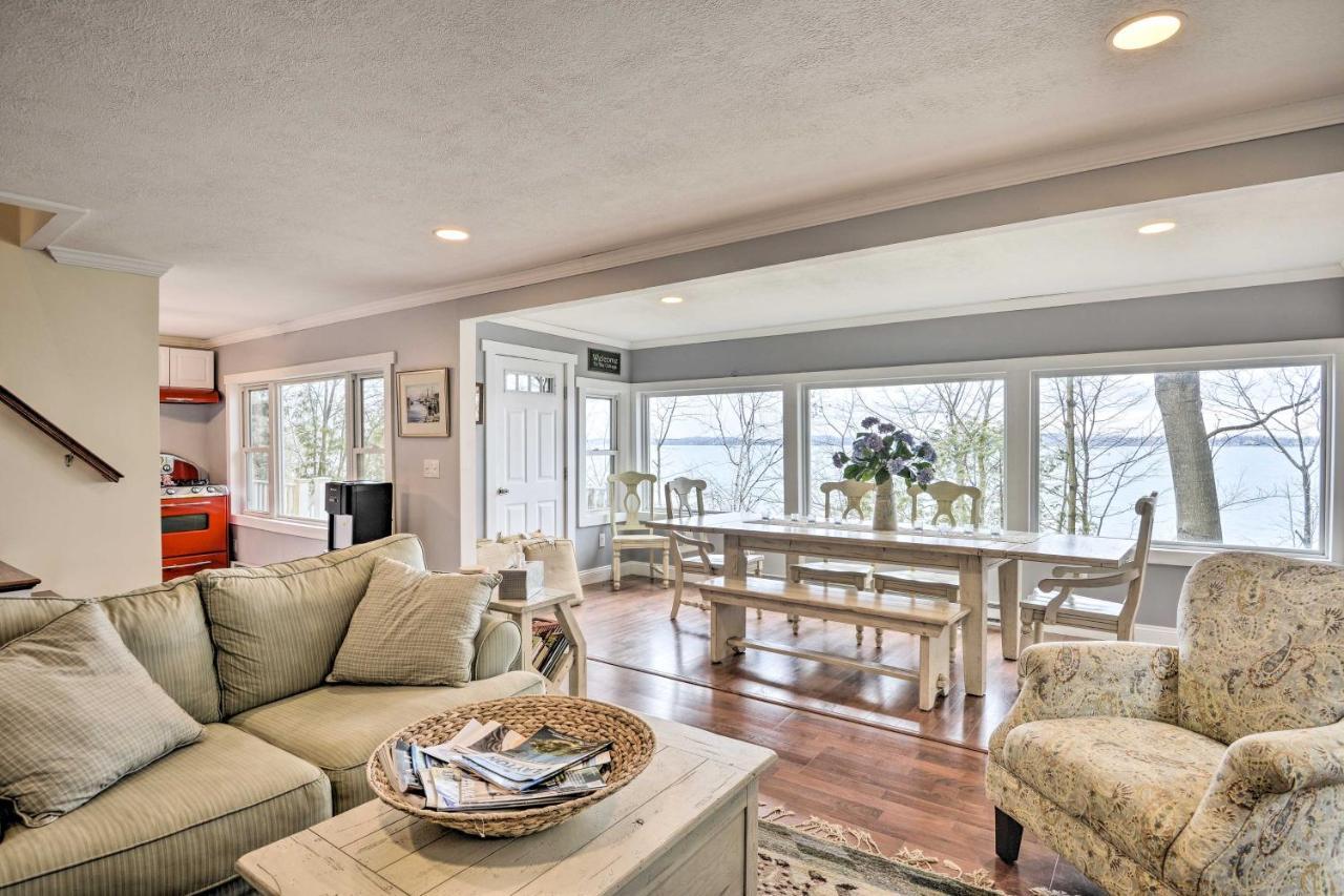 Waterfront Cottage On Sawmill Bay With Deck! Clayton Buitenkant foto